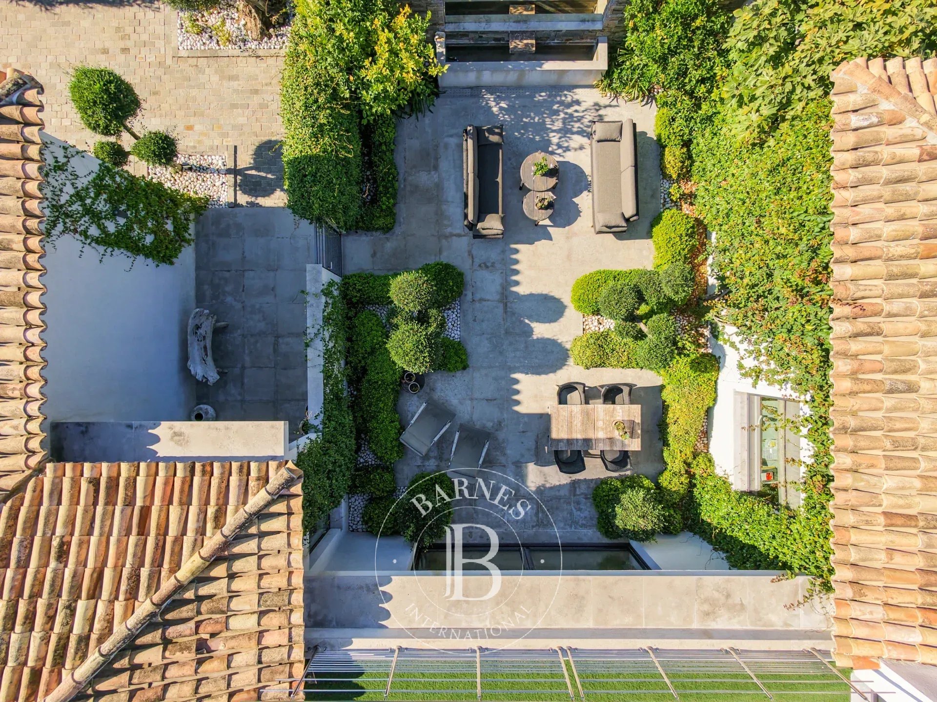 SAINTE-MAXIME | VILLA CONTEMPORAINE AVEC VUE MER | DOMAINE PRIVE |  PISCINE |  GARAGE