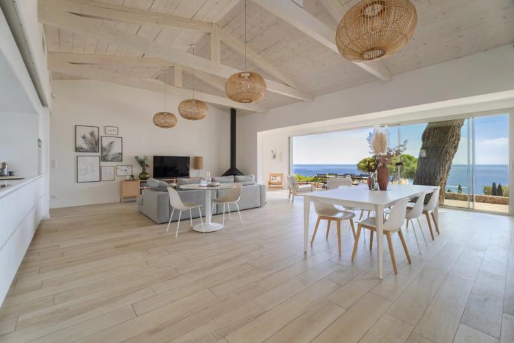 Villa de plain-pied vue mer panoramique à vendre à Sainte-Maxime