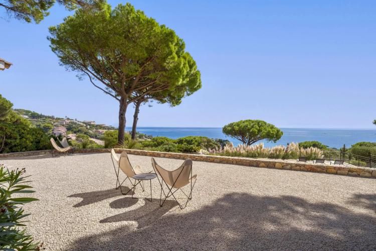 Villa de plain-pied vue mer panoramique à vendre à Sainte-Maxime