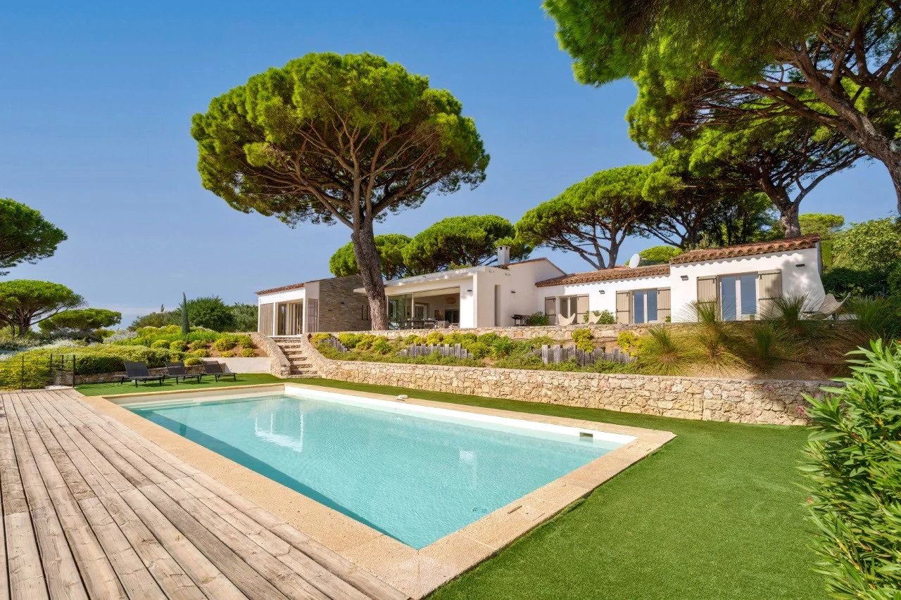 Villa de plain-pied vue mer panoramique à vendre à Sainte-Maxime