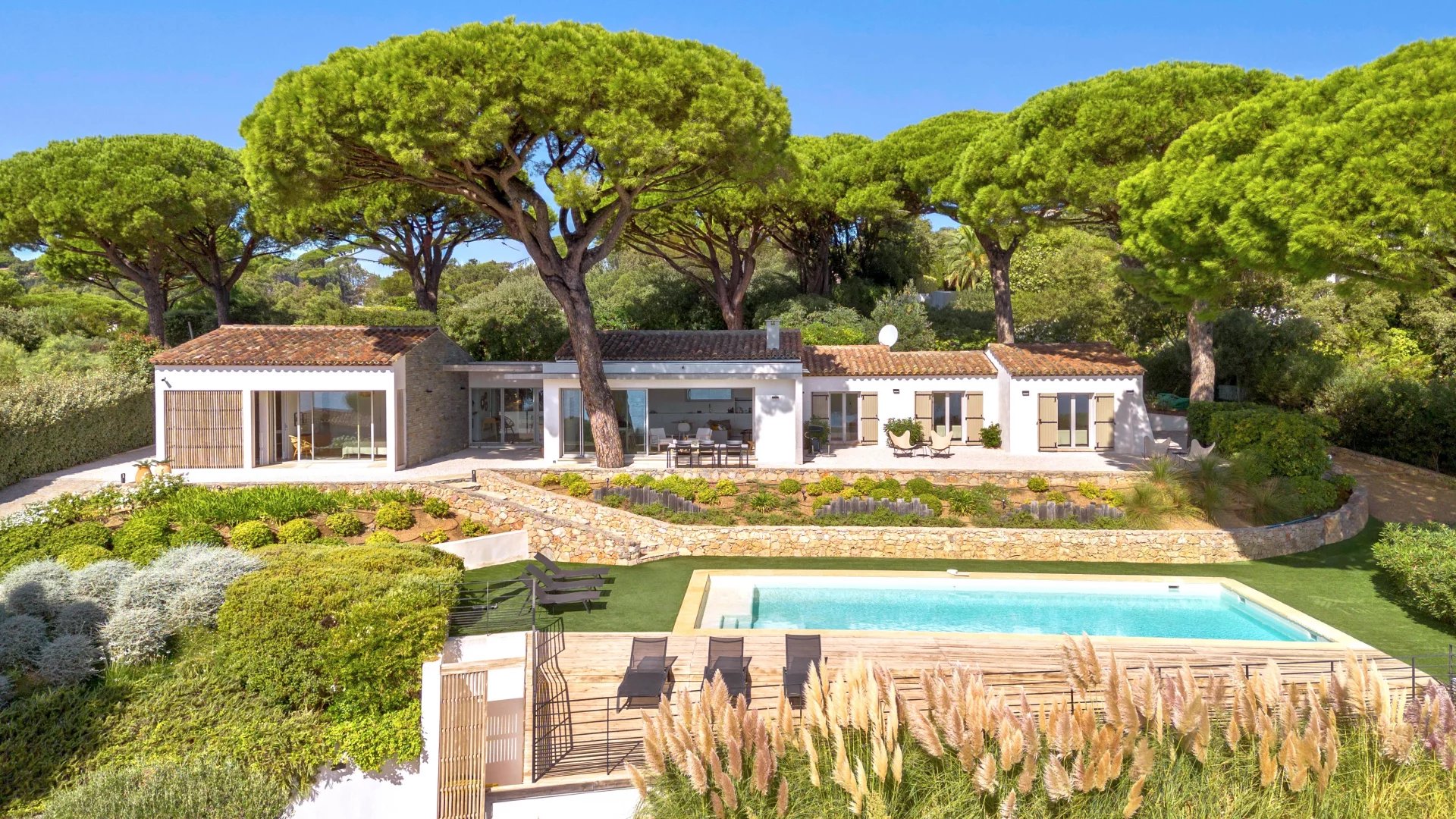 Villa de plain-pied vue mer panoramique à vendre à Sainte-Maxime