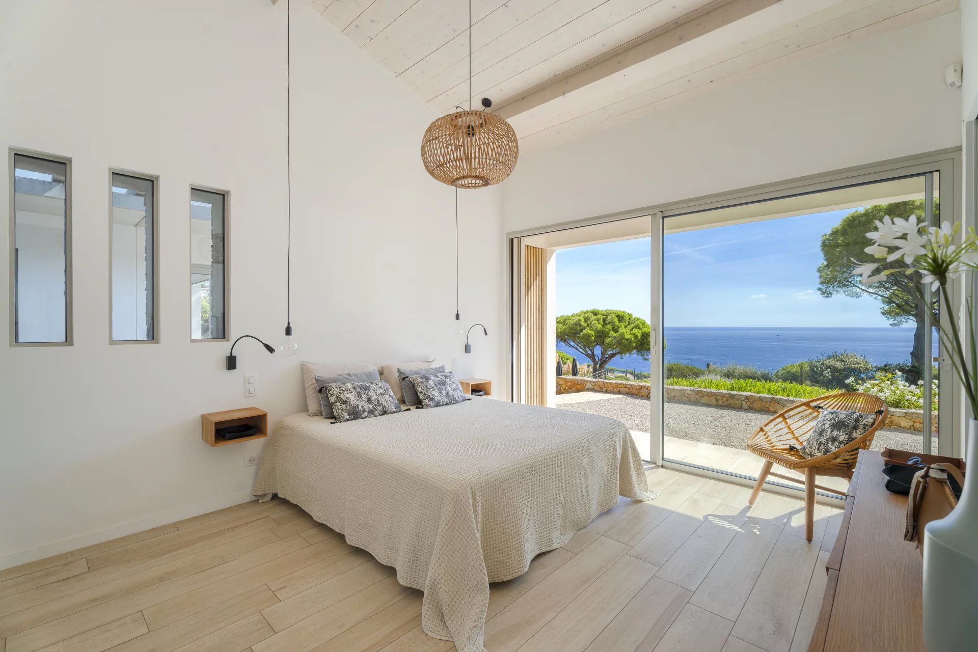 Villa de plain-pied vue mer panoramique à vendre à Sainte-Maxime