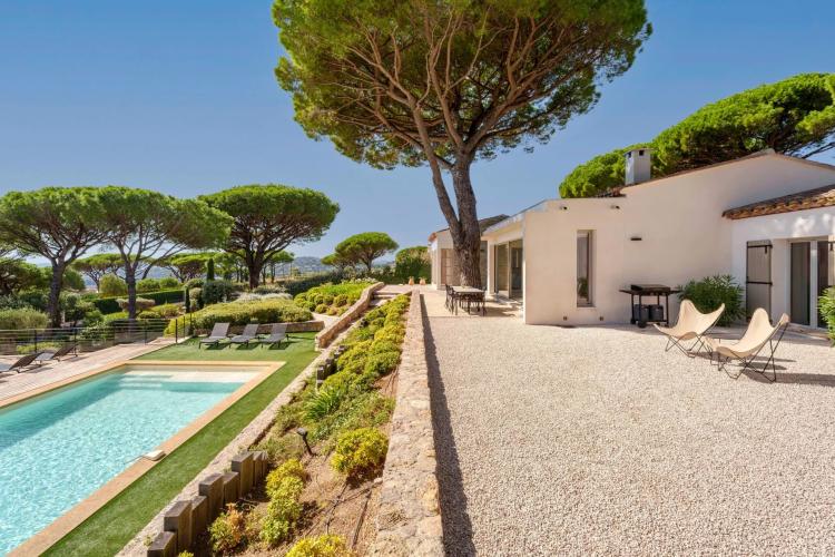 Villa de plain-pied vue mer panoramique à vendre à Sainte-Maxime